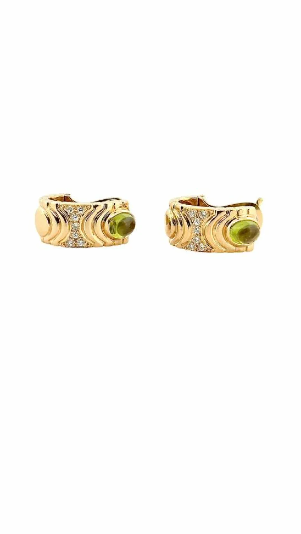 Boucles d’oreilles en or jaune , diamants et péridot