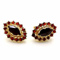 Boucles d'oreilles en or jaune & grenats