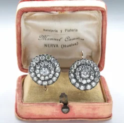 Boucles d'oreilles en or jaune, argent et diamants, époque victorienne