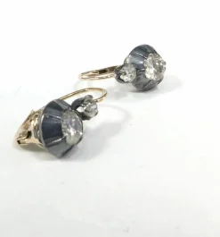 Boucles d'oreilles en or jaune et argent avec diamants