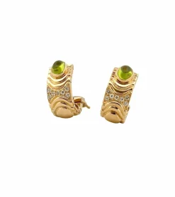 Boucles d’oreilles en or jaune , diamants et péridot