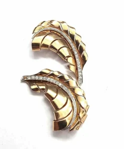 Boucles d'oreilles en or jaune avec diamants