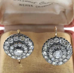 Boucles d'oreilles en or jaune, argent et diamants, époque victorienne