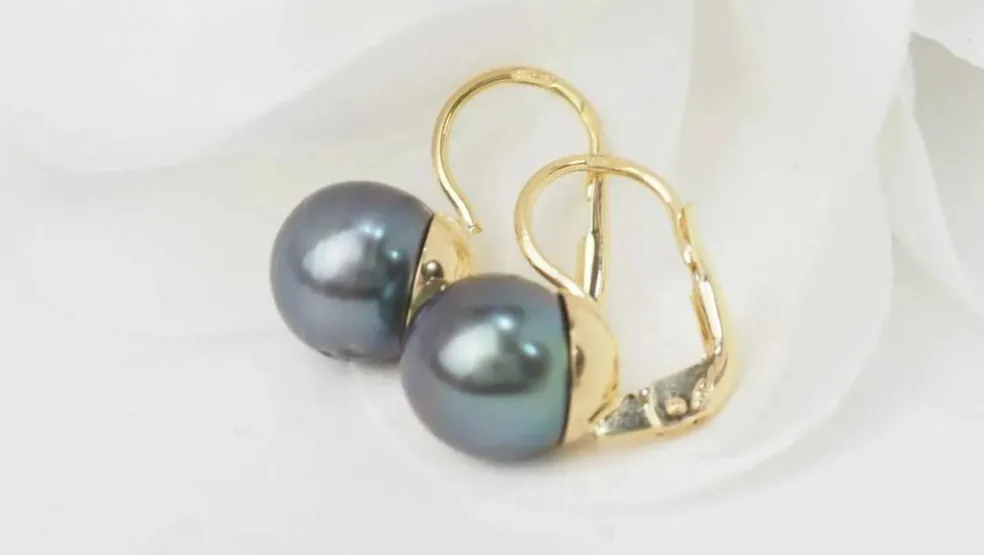 Boucles d'oreilles en or jaune et perles de Tahiti