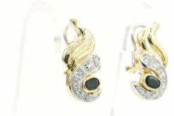 Boucles d'oreilles en or jaune et blanc serties de saphirs et de diamants