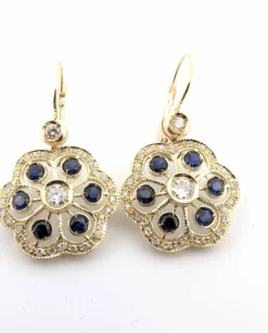 Boucles d'oreilles en or jaune avec saphirs et diamants