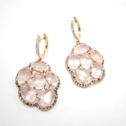 Boucles d'oreilles en or rose, diamants et quartz rose
