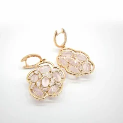 Boucles d'oreilles en or rose, diamants et quartz rose