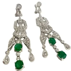 Boucles d'oreilles en platine et diamants
