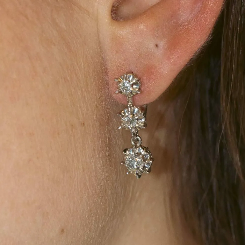 Boucles d'oreilles en platine et diamants