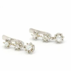 Boucles d'oreilles en platine et diamants