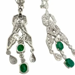 Boucles d'oreilles en platine et diamants