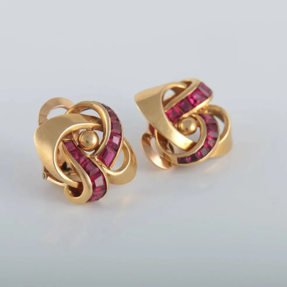 Boucles d'oreilles entrelacées Rubis synthétiques