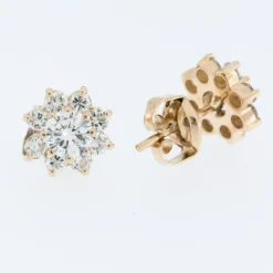 Boucles d'oreilles fleur en or jaune avec diamants certifié HRD