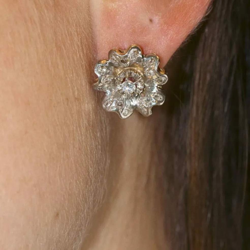 Boucles d'oreilles fleurs bicolores et diamants