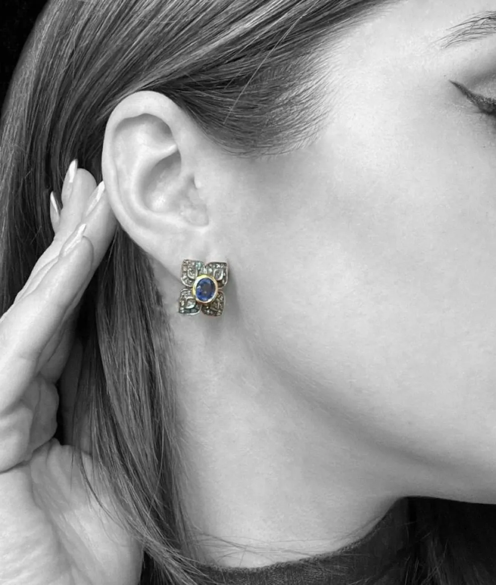 Boucles d'oreilles florales en saphir et diamant