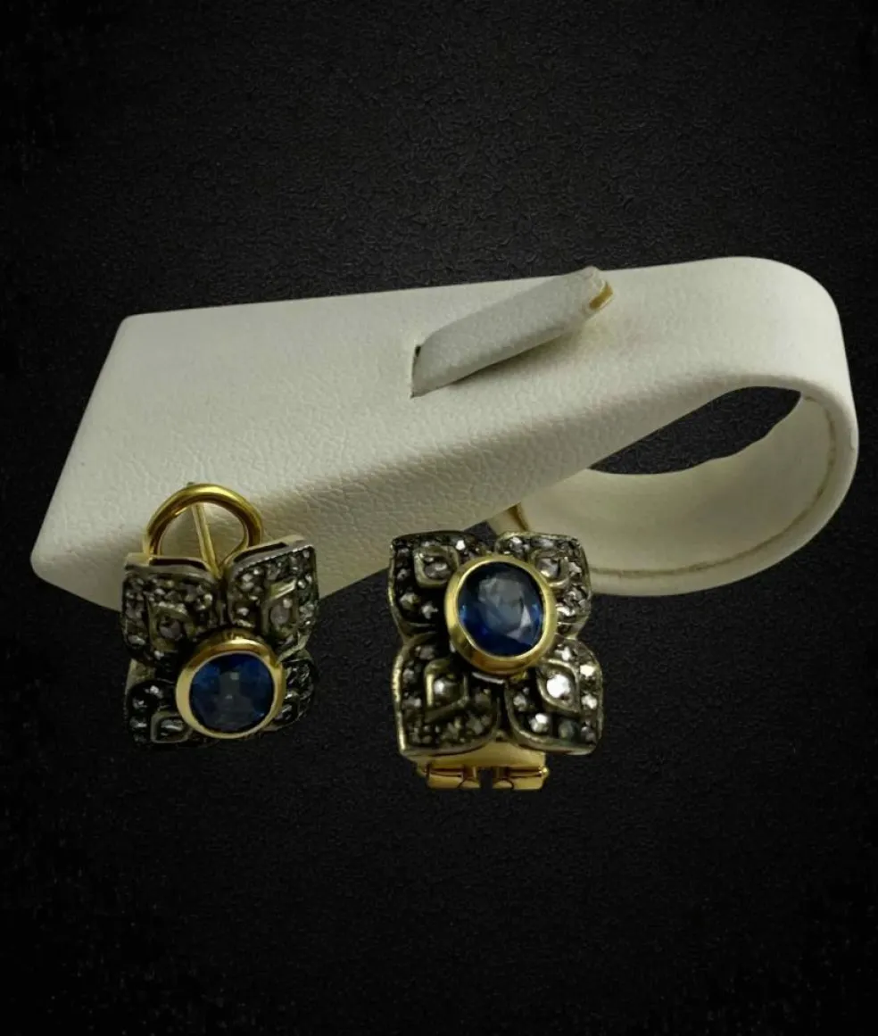 Boucles d'oreilles florales en saphir et diamant