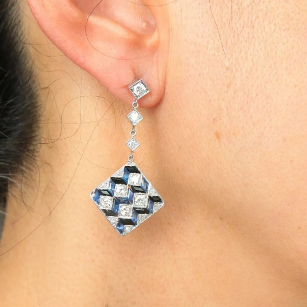 Boucles d'oreilles géométriques saphirs et diamants
