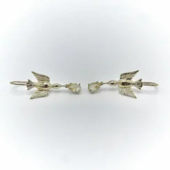 Boucles d'oreilles hirondelle en or avec saphirs jaunes