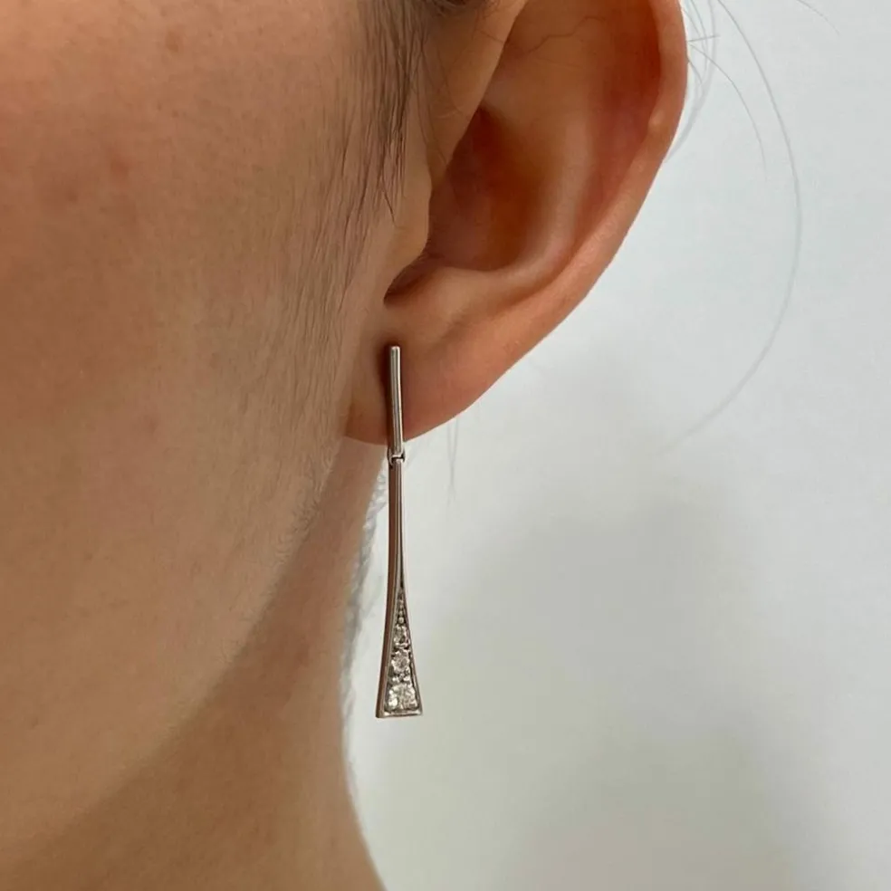 Boucles d’oreilles longues or blanc diamants