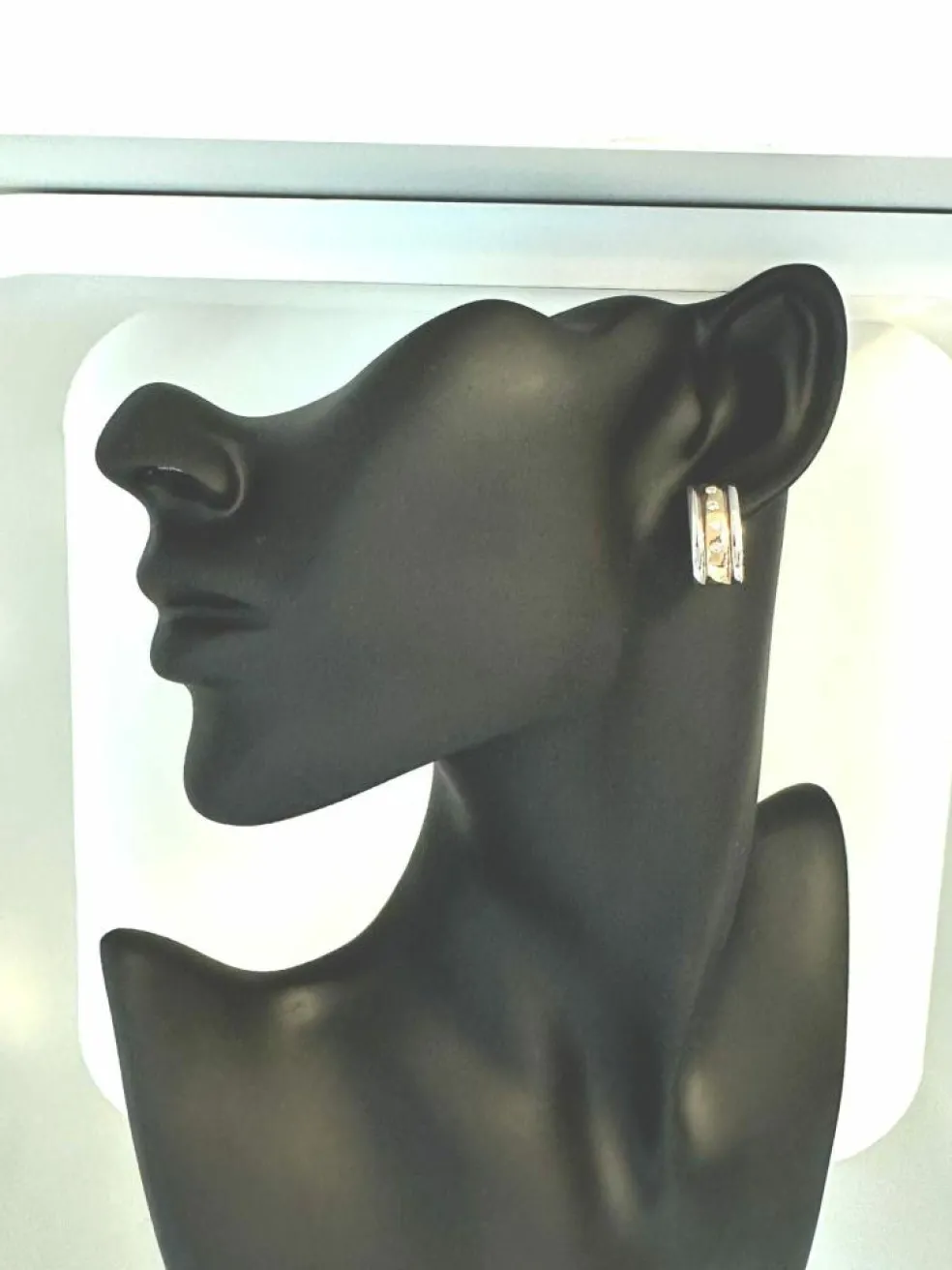 Boucles d'oreilles Moncara en or avec diamants