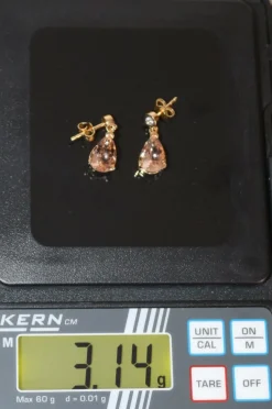 Boucles d'oreilles morganites et diamants