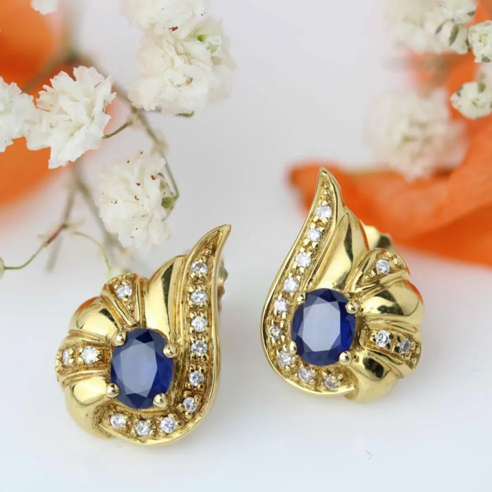 Boucles d'oreilles noeud saphirs diamants or jaune