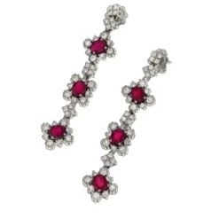 Boucles d'oreilles or blanc, Rubis ovales, Diamants naturels