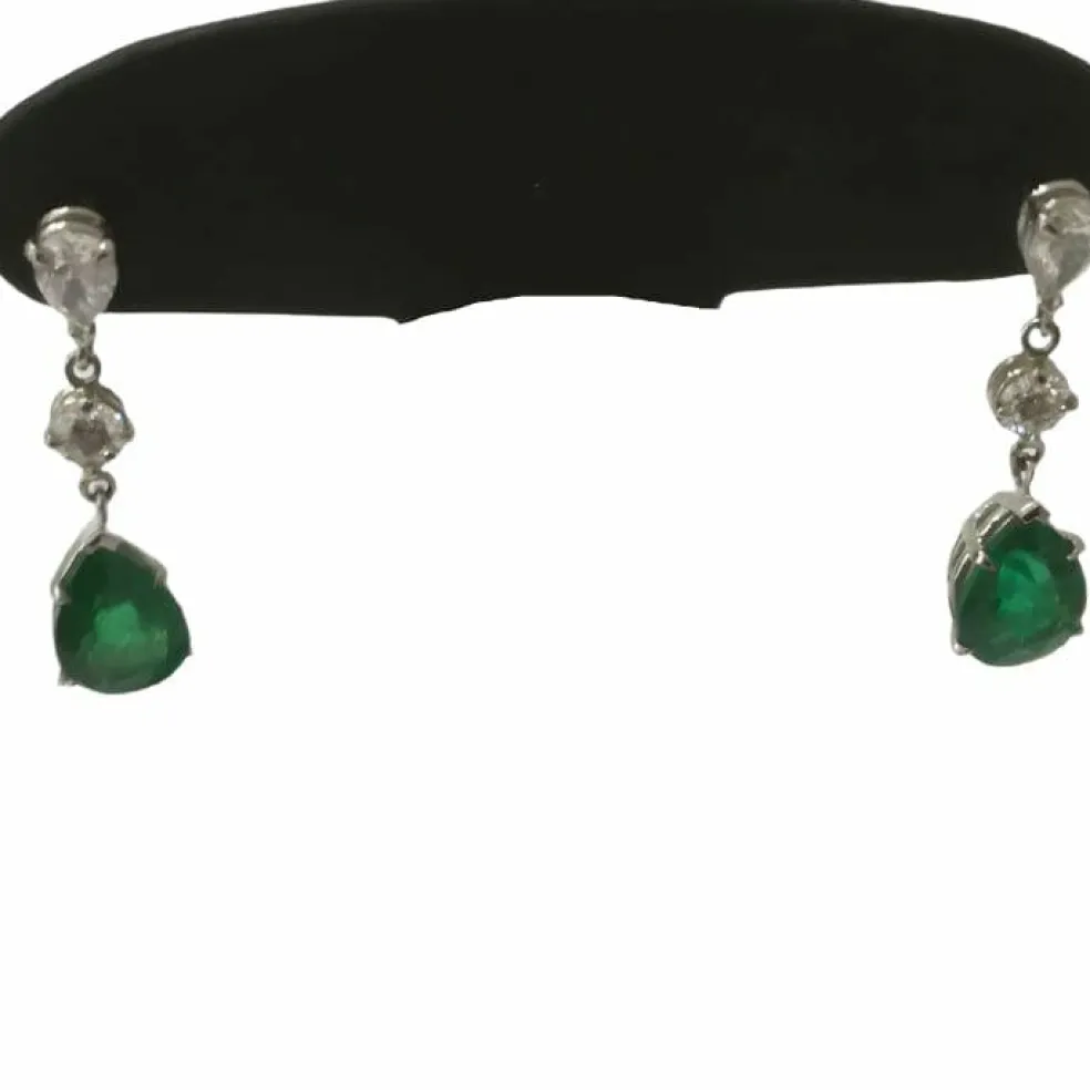 Boucles d'Oreilles or blanc, Emeraudes Diamants