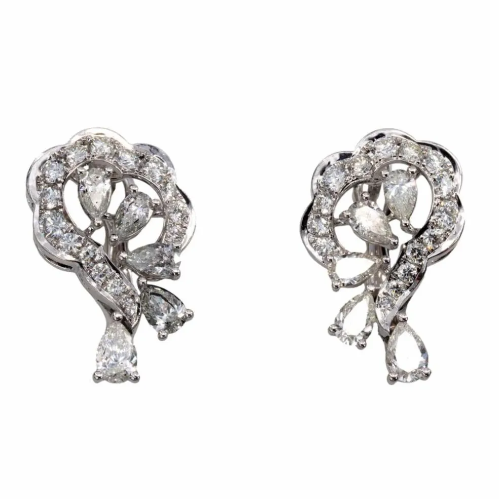 Boucles d'oreilles or blanc diamants
