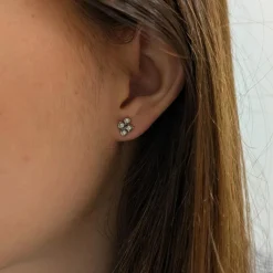 Boucles d’oreilles or blanc diamants