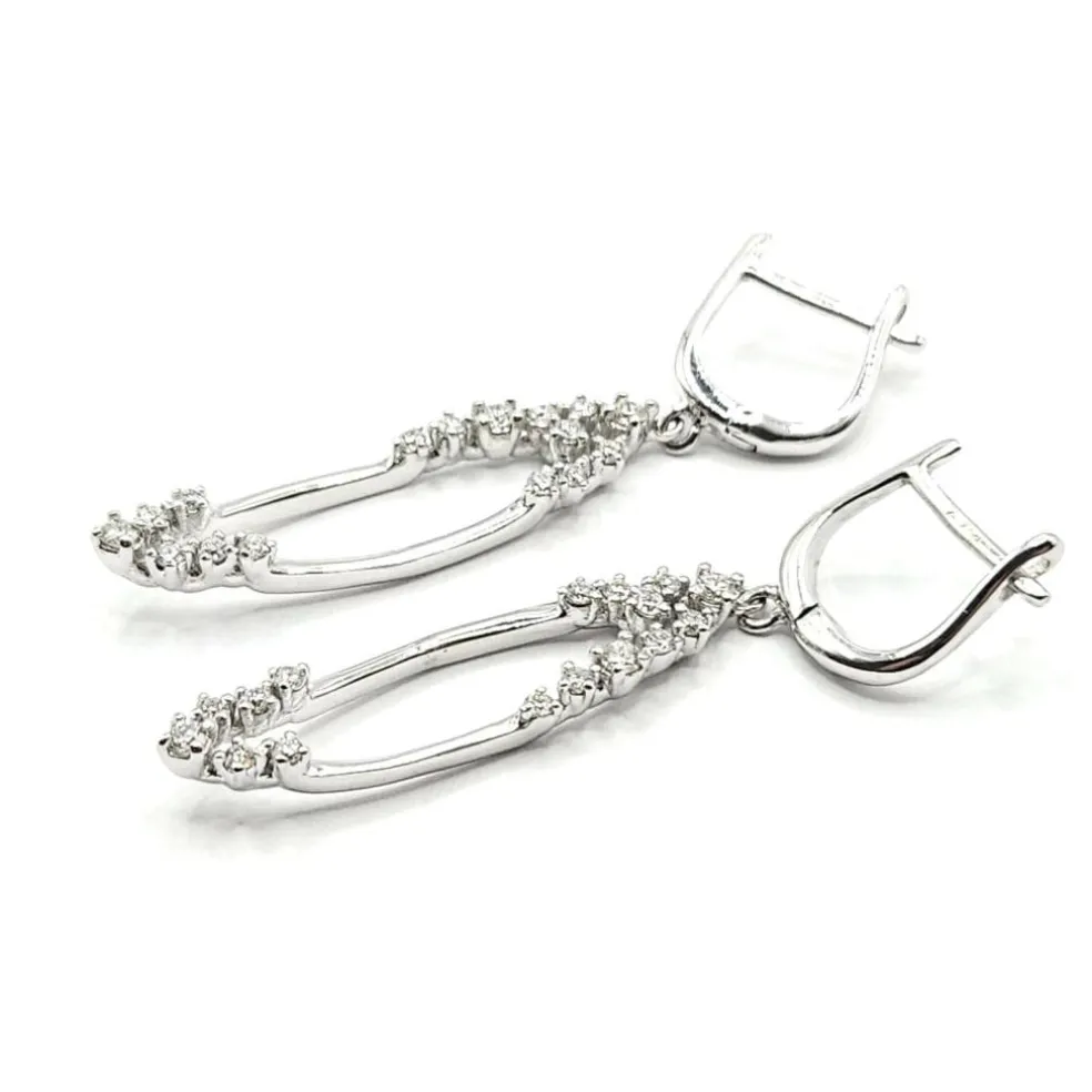 Boucles d'oreilles or blanc diamants