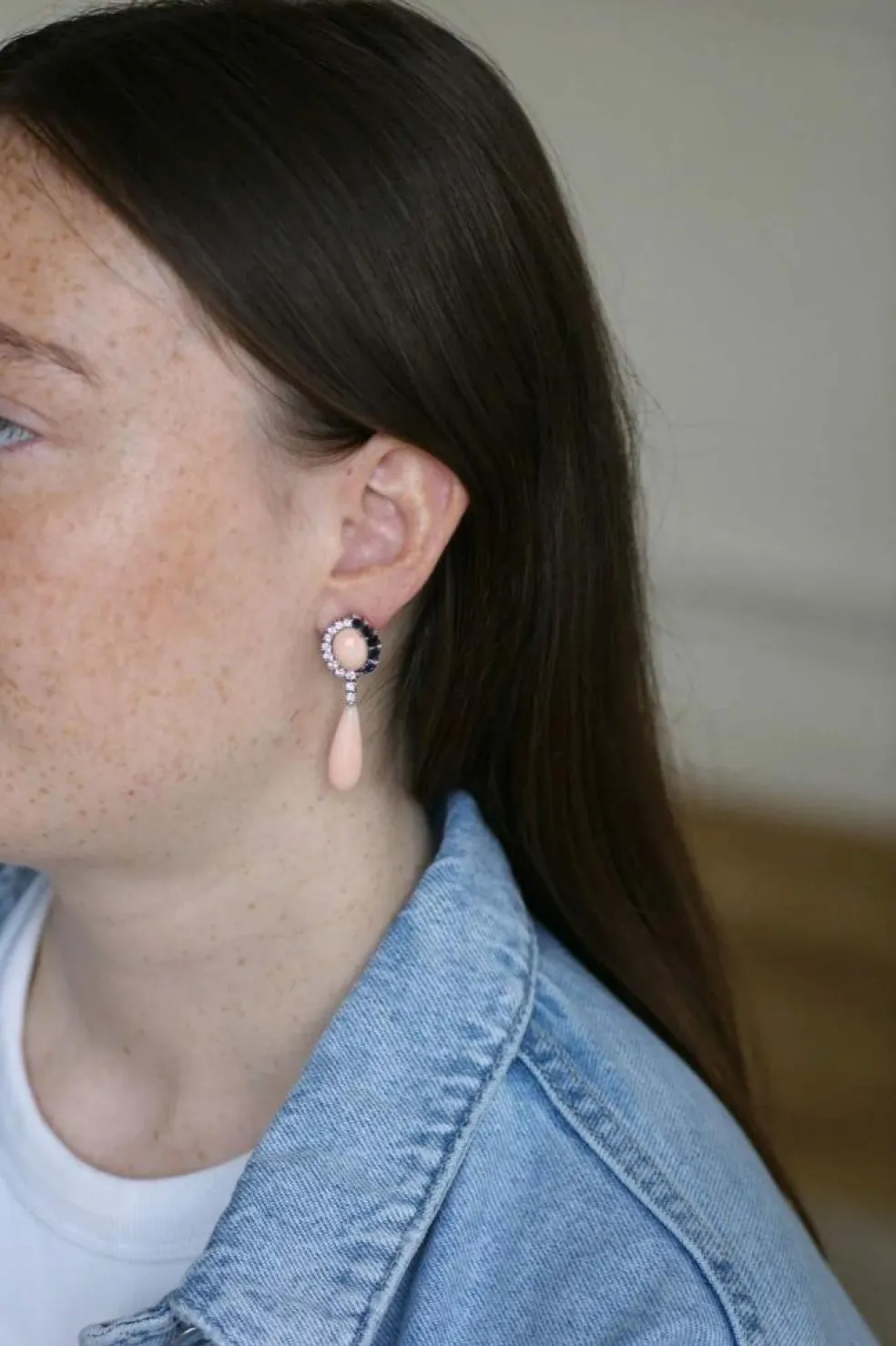 Boucles d'oreilles or blanc diamants et saphirs