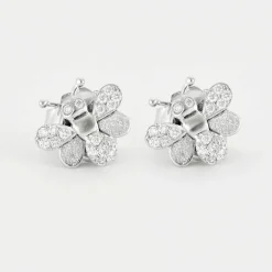 Boucles d'oreilles or blanc diamants