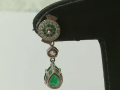 Boucles d'Oreilles or blanc, Emeraudes Diamants