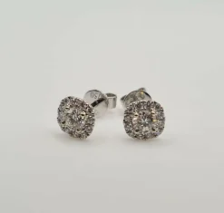 Boucles d'oreilles or blanc serties de diamants