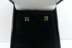 Boucles d'oreilles or et grenats tsavorites