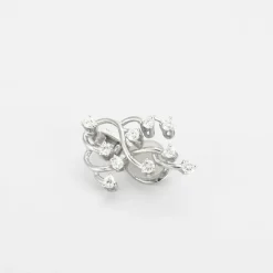 Boucles d'oreilles, or gris, diamants