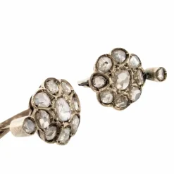 Boucles d'oreilles or jaune, diamants taiile rose couronnés
