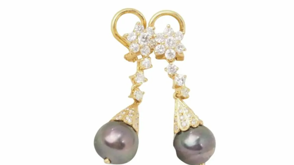 Boucles d'oreilles or jaune diamants perles de Tahiti