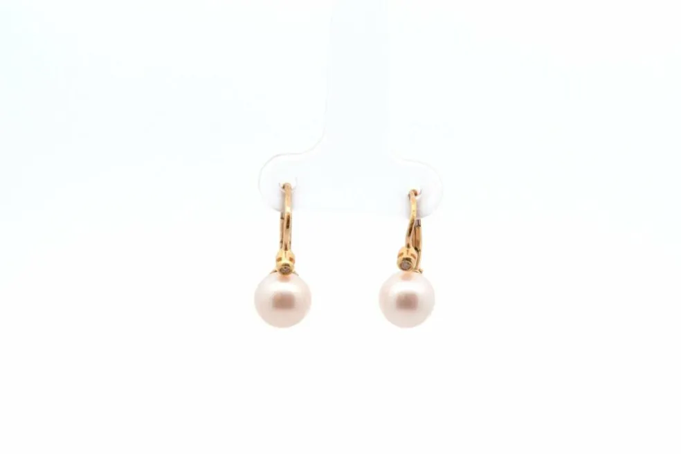 Boucles d'oreilles or jaune, perles de culture et diamants