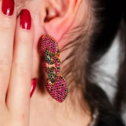 Boucles d'oreilles or jaune diamants rubis