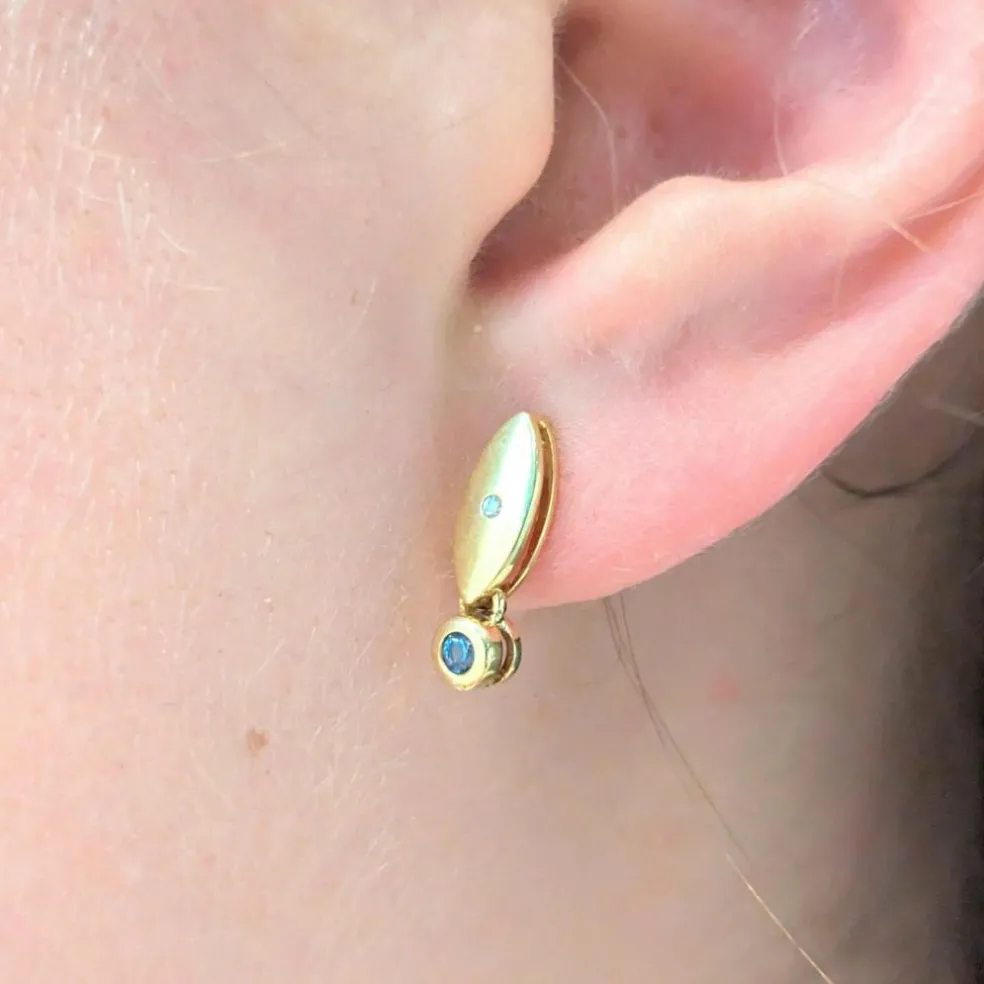 Boucles d'oreilles or jaune et diamants