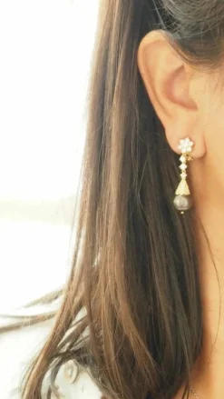Boucles d'oreilles or jaune diamants perles de Tahiti