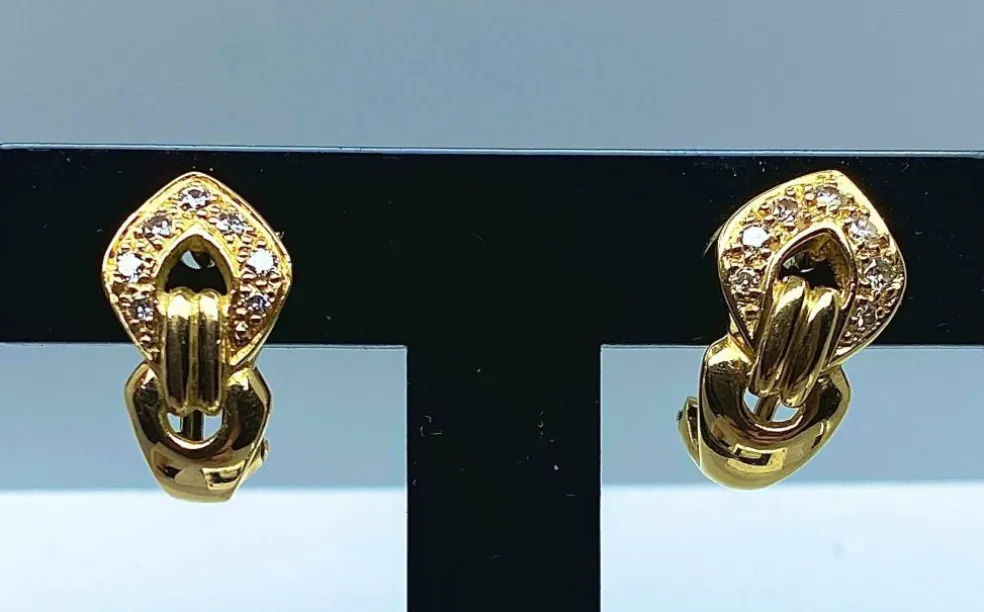 Boucles d’oreilles or jaune diamants