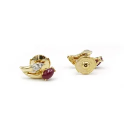 Boucles d'oreilles or jaune diamants rubis