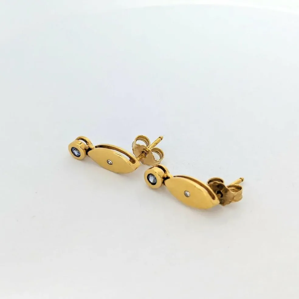 Boucles d'oreilles or jaune et diamants
