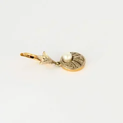 Boucles d’oreilles or jaune perles fines