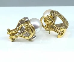 Boucles d’oreilles or jaune, perles de culture, diamants