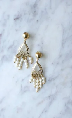 Boucles d'oreilles or jaune et franges de perles